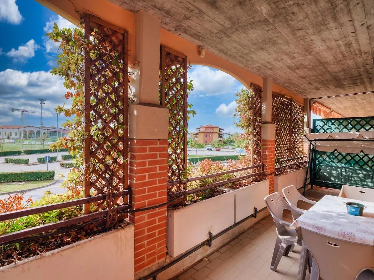 Flowered Balcony - 2 Bedrooms Apartment Sirmione 0*,